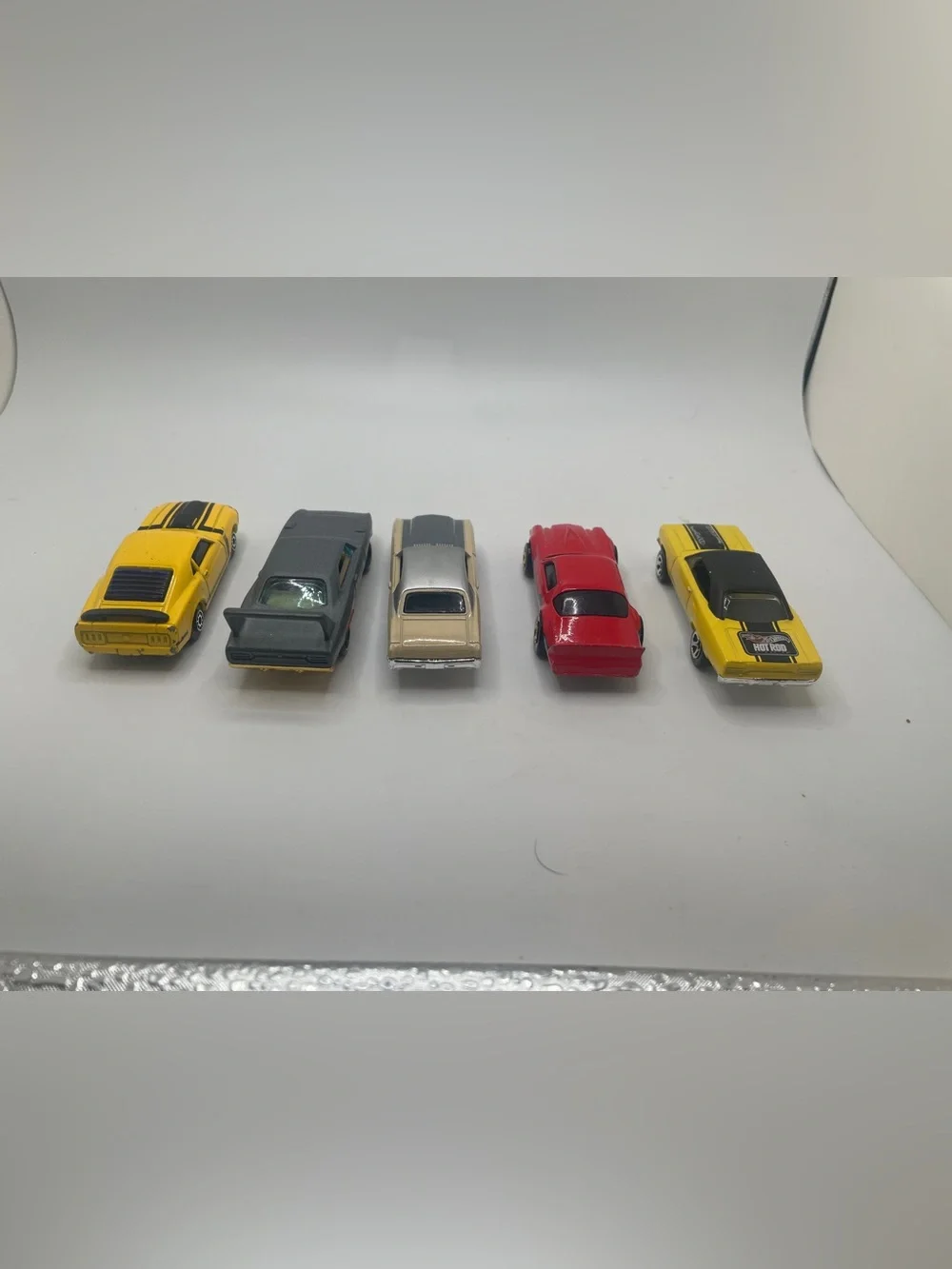Set of (5) 1:64 diecast muscle cars